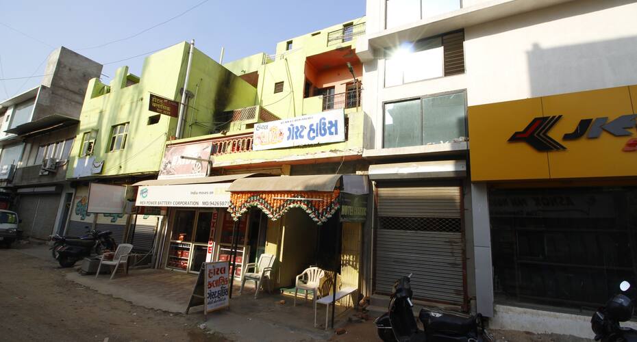Hotel Classic, Gandhinagar 5